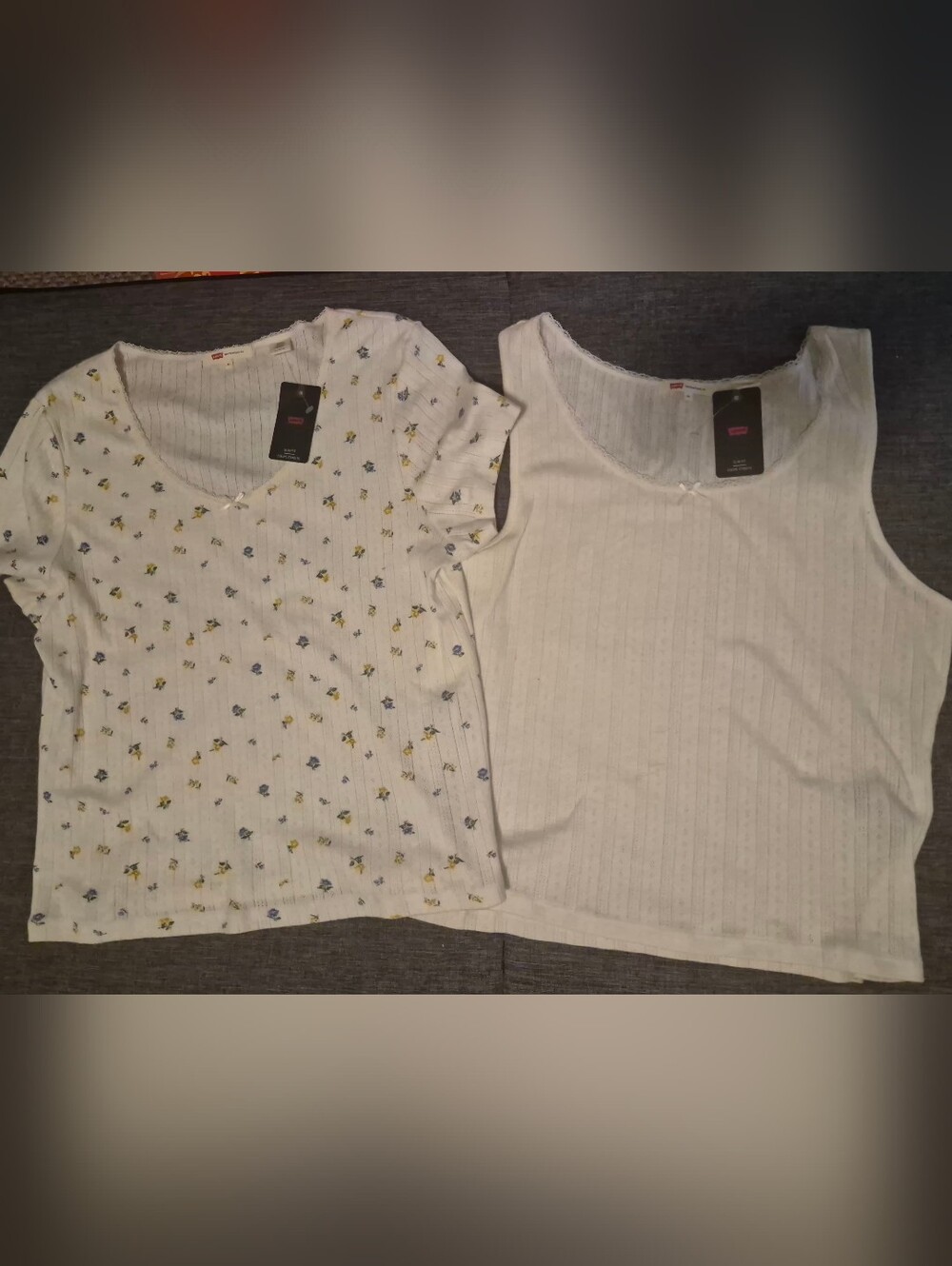 Levis Shirt & Tank XL